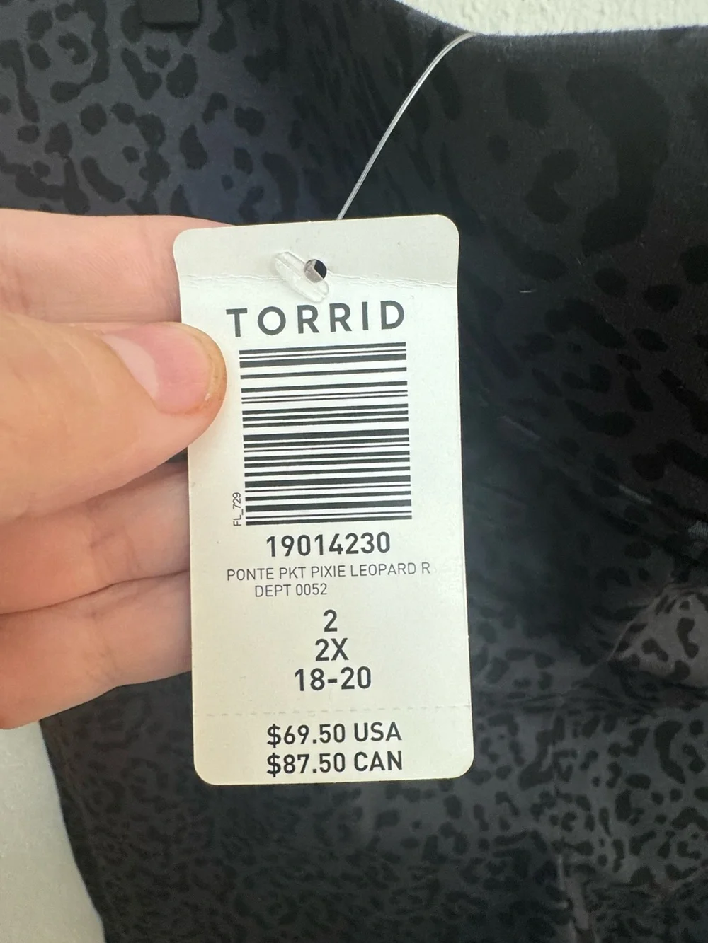 NWT torrid Leopard Pocket Pixie Skinny Studio Luxe Ponte High-Rise Pant - Size 2